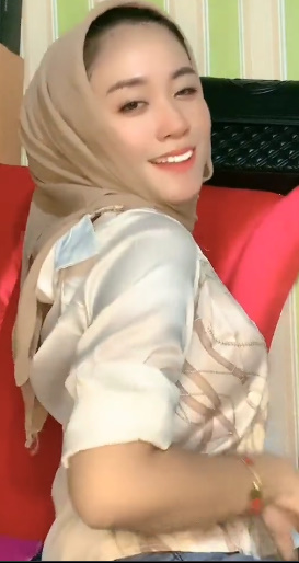 looking makes it uuhhooott_29