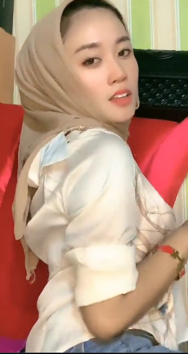 looking makes it uuhhooott_29