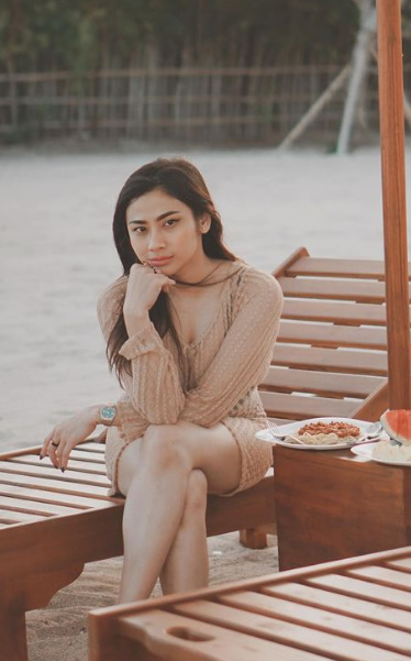 looking makes it uuhhooott_31