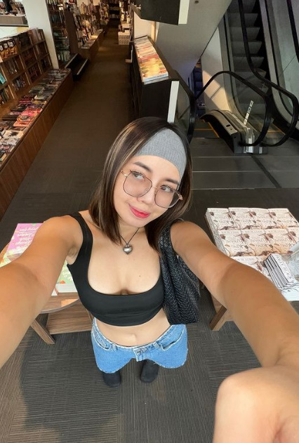 looking makes it uuhhooott_32