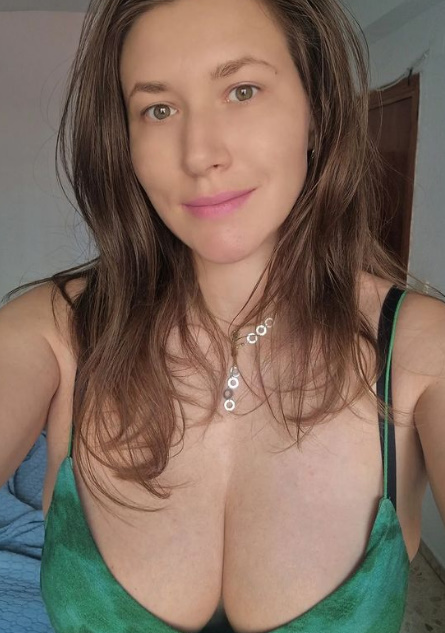 looking makes it uuhhooott_33