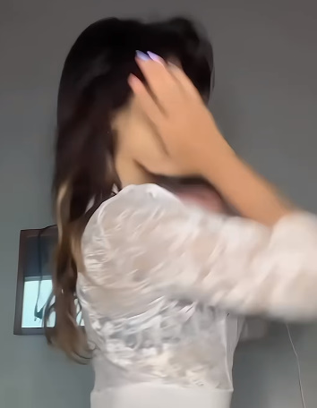 looking makes it uuhhooott_34