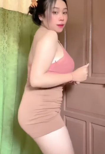 looking makes it uuhhooott_34