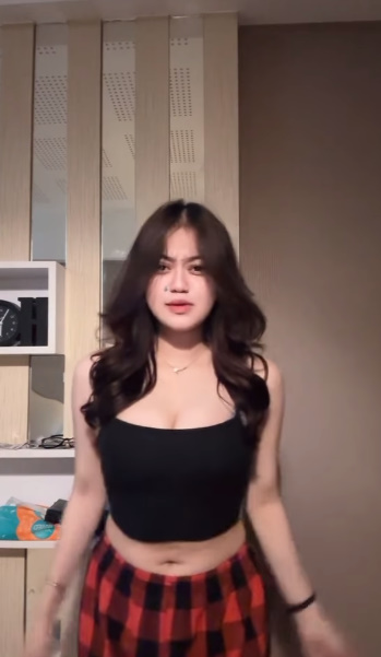 looking makes it uuhhooott_34