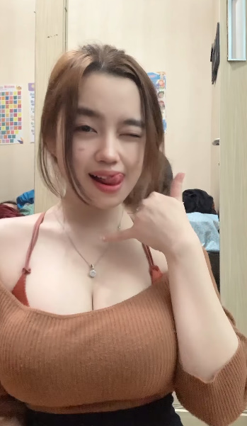 looking makes it uuhhooott_34