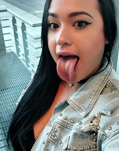 looking makes it uuhhooott_35