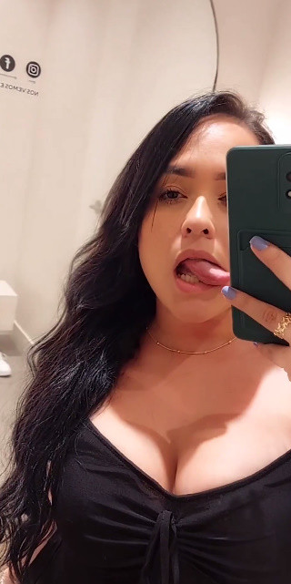 looking makes it uuhhooott_35