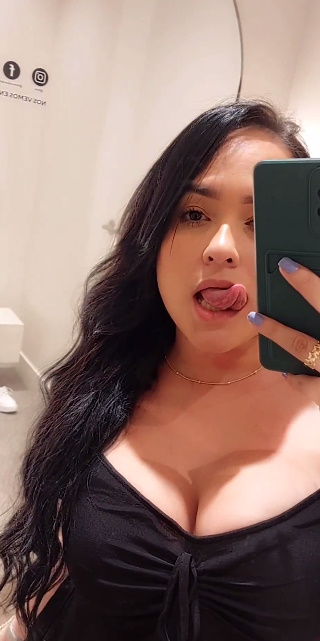 looking makes it uuhhooott_35