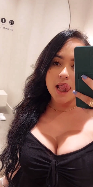 looking makes it uuhhooott_35