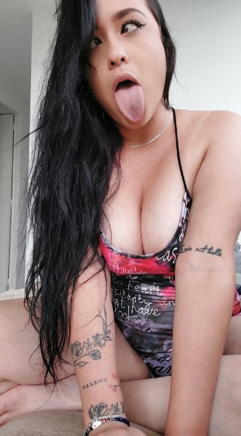 looking makes it uuhhooott_35