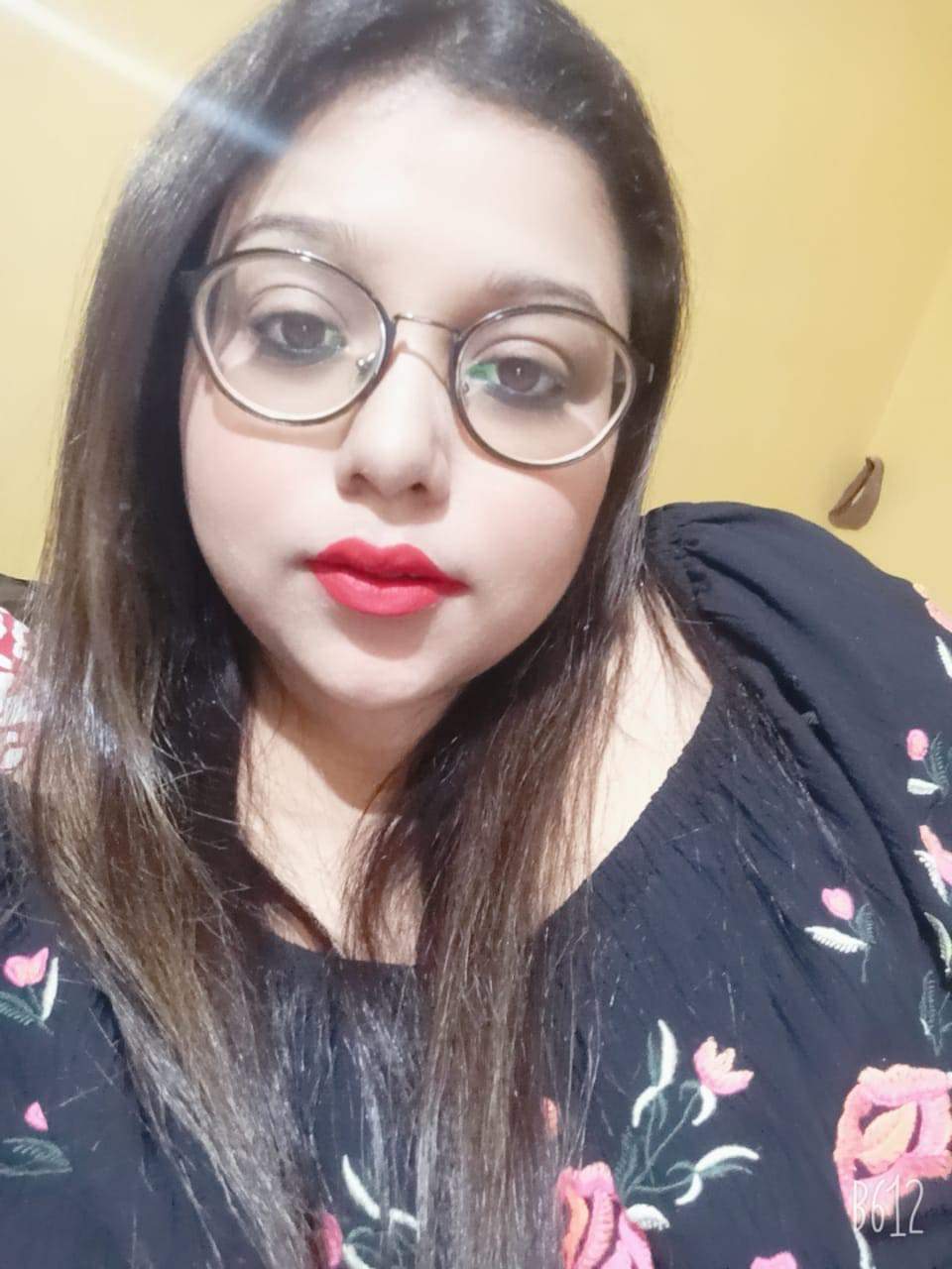 Indian Busty Chubby bebe pic