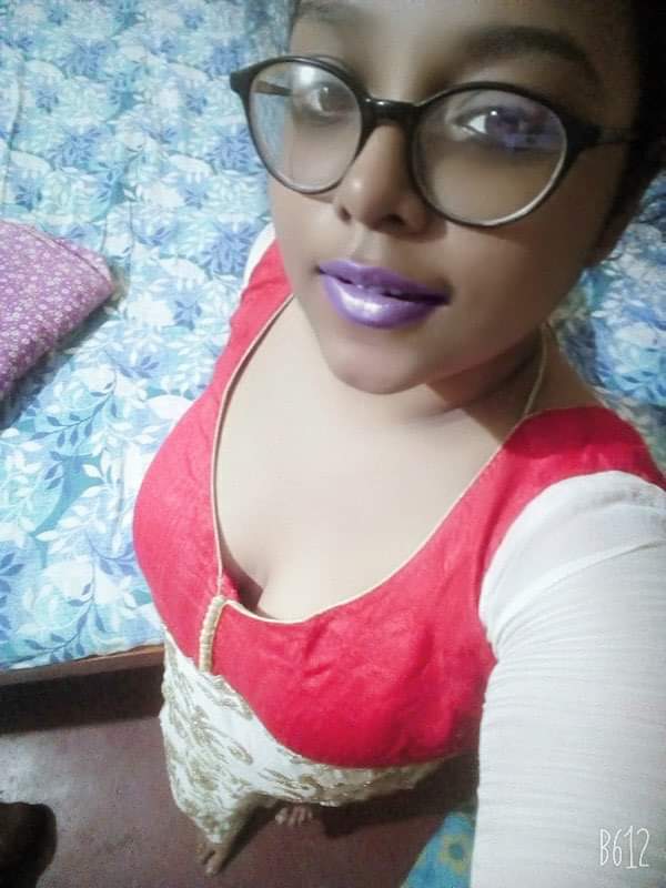 Indian Busty Chubby bebe pic