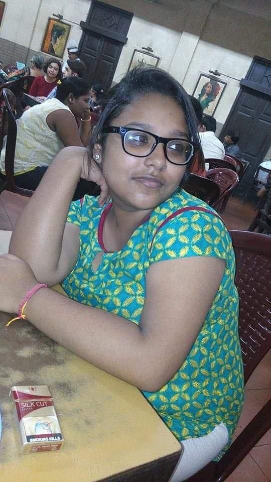 Indian Busty Chubby bebe pic