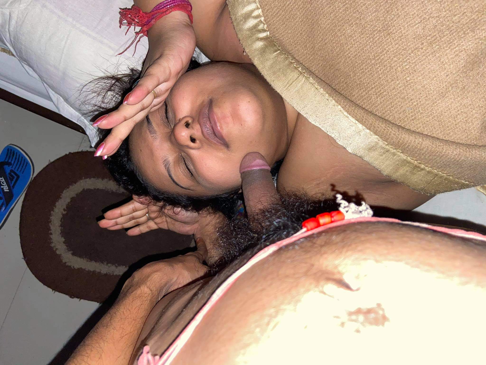 Indian Busty Chubby bebe pic