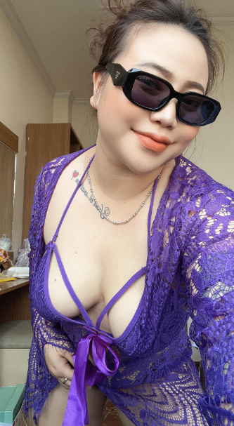 looking makes it uuhhooott_36