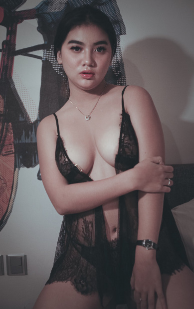 looking makes it uuhhooott_37