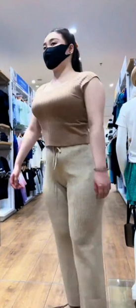 looking makes it uuhhooott_37