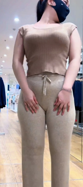 looking makes it uuhhooott_37