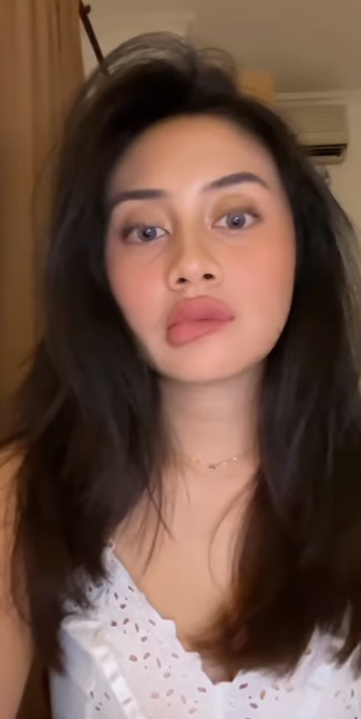 looking makes it uuhhooott_38