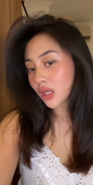 looking makes it uuhhooott_38