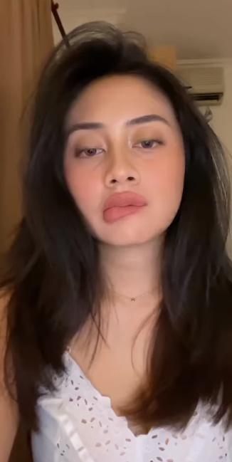 looking makes it uuhhooott_38