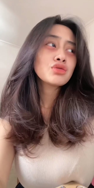 looking makes it uuhhooott_38