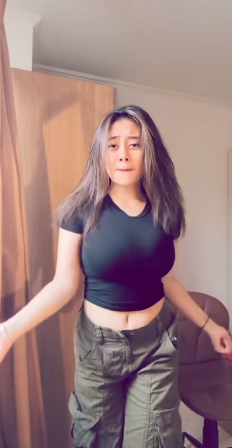 looking makes it uuhhooott_38