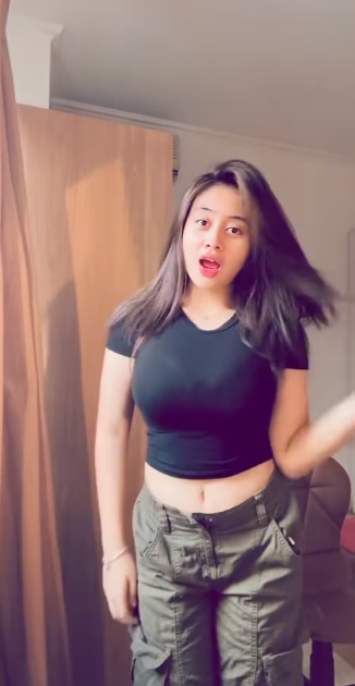 looking makes it uuhhooott_38