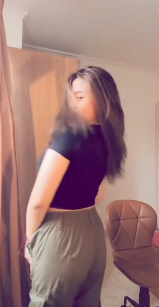 looking makes it uuhhooott_38