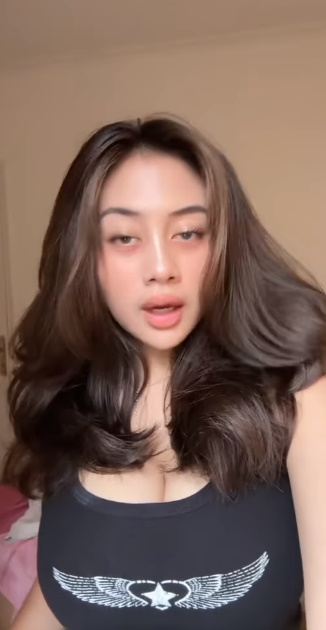 looking makes it uuhhooott_38