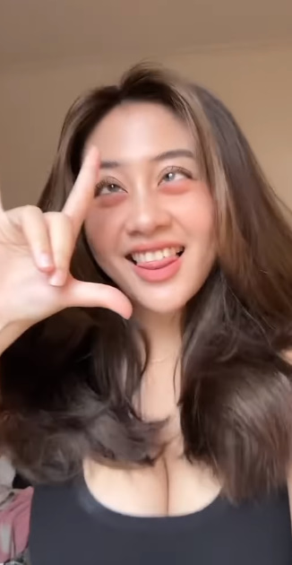 looking makes it uuhhooott_38