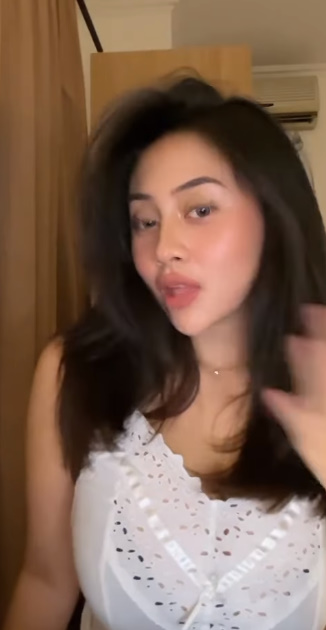 looking makes it uuhhooott_38