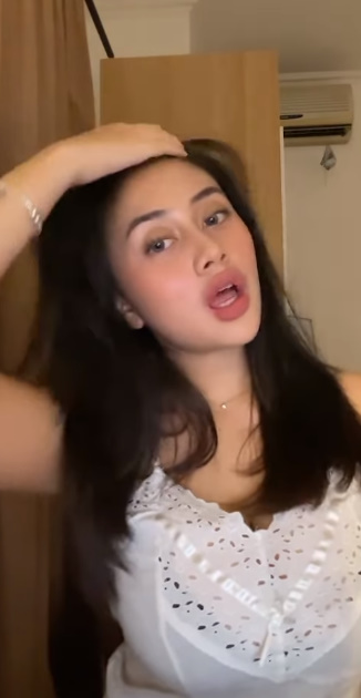 looking makes it uuhhooott_38