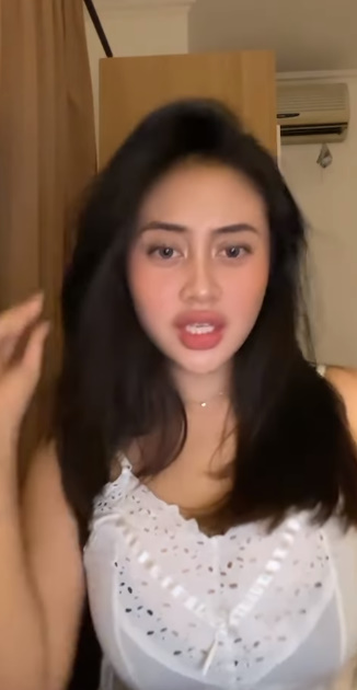 looking makes it uuhhooott_38