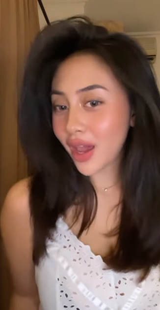 looking makes it uuhhooott_38