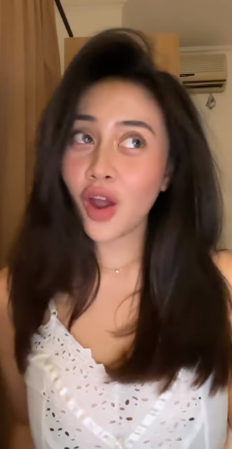 looking makes it uuhhooott_38