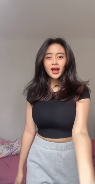 looking makes it uuhhooott_38