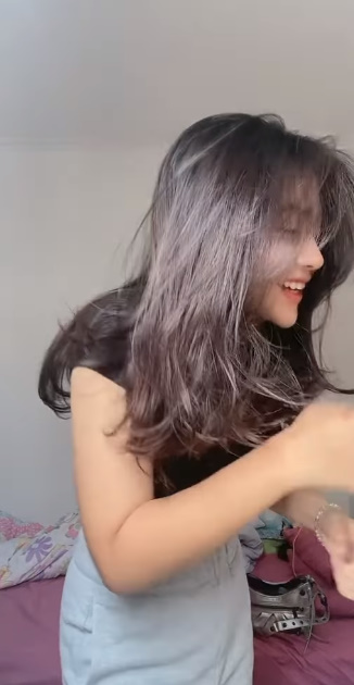 looking makes it uuhhooott_38