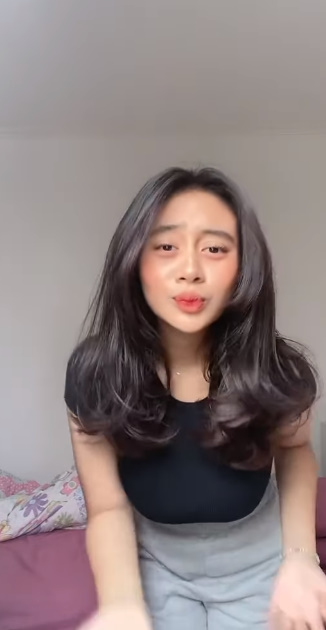 looking makes it uuhhooott_38