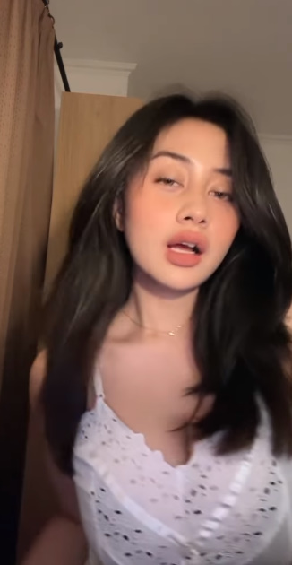 looking makes it uuhhooott_38