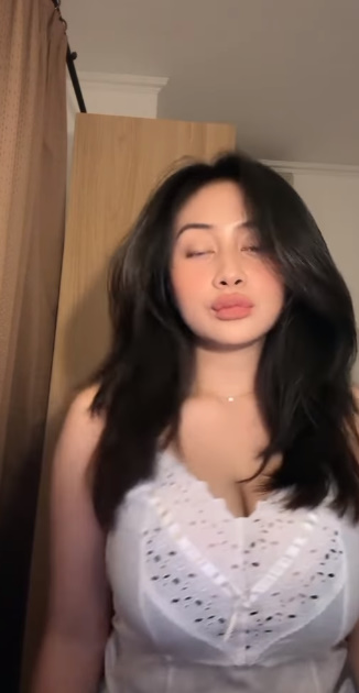 looking makes it uuhhooott_38