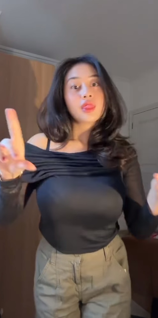 looking makes it uuhhooott_38