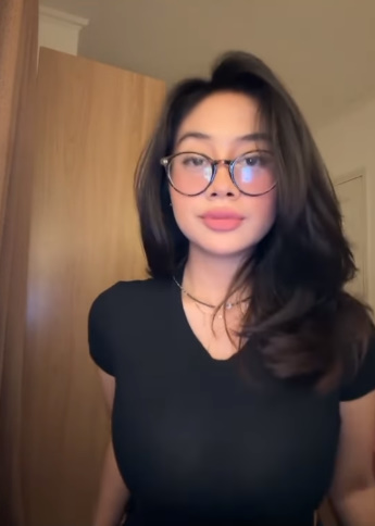 looking makes it uuhhooott_38