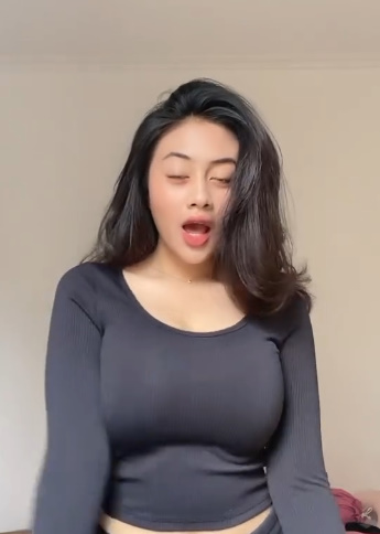 looking makes it uuhhooott_38