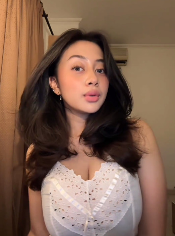 looking makes it uuhhooott_38