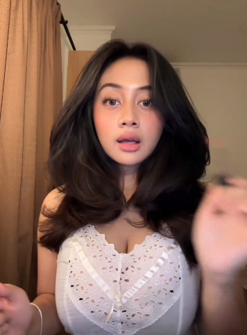 looking makes it uuhhooott_38