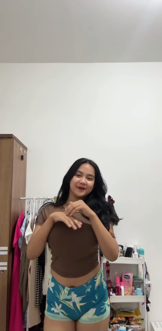 looking makes it uuhhooott_42