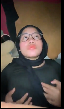 looking makes it uuhhooott_44