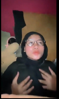 looking makes it uuhhooott_44