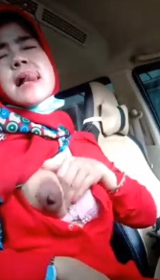 looking makes it uuhhooott_44